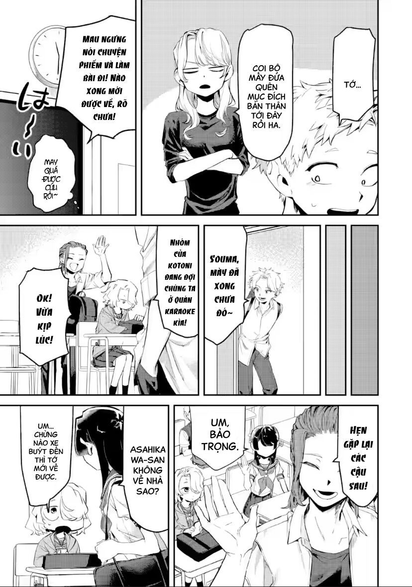 Cô Bạn Wakao-San Bàn Bên Có Vẻ Nhìn Thấy Gương Mặt Của Tôi Nhưng Tôi Thì Không Chapter 18 - 10